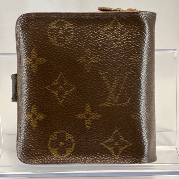 Louis Vuitton Monogram Compact Zippy Wallet - Picture 3 of 16